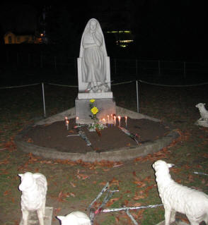 Bernadette Statue Lourdes